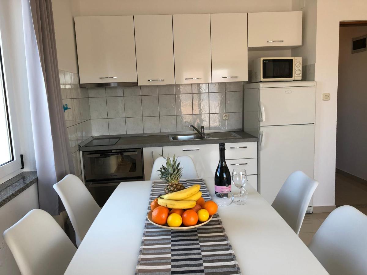 Apartments Saric Biograd Na Moru Exteriör bild