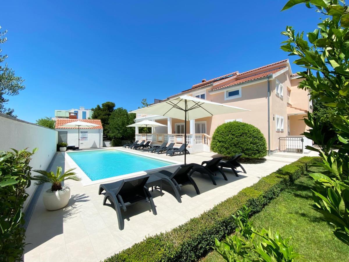 Apartments Saric Biograd Na Moru Exteriör bild