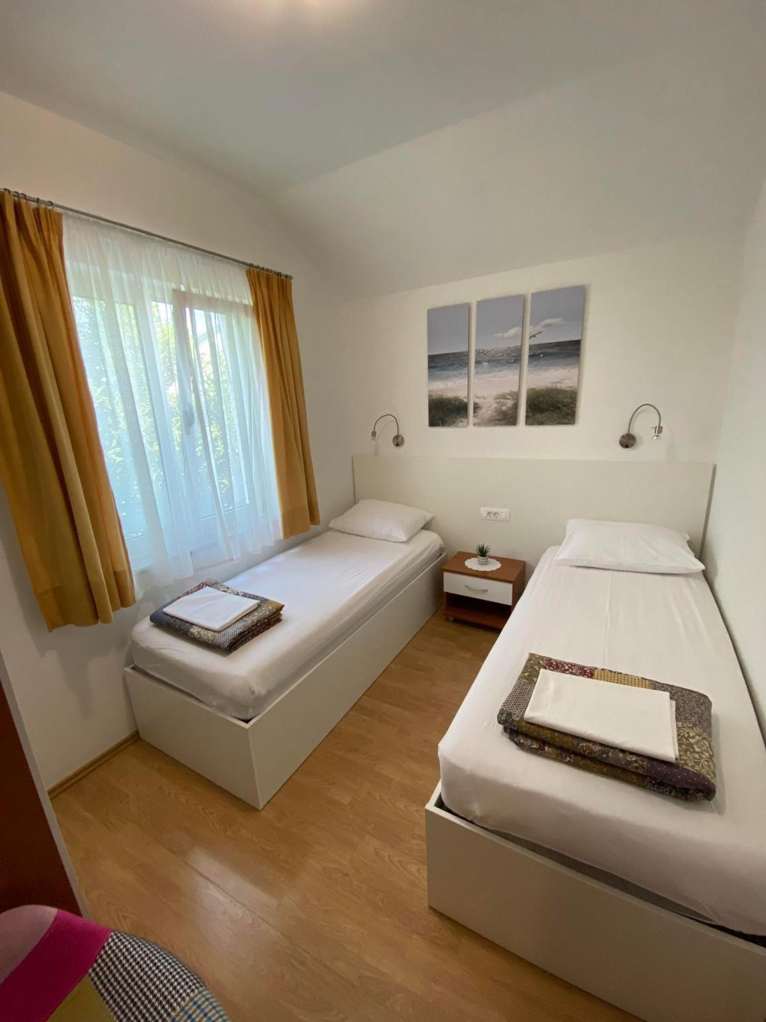 Apartments Saric Biograd Na Moru Exteriör bild