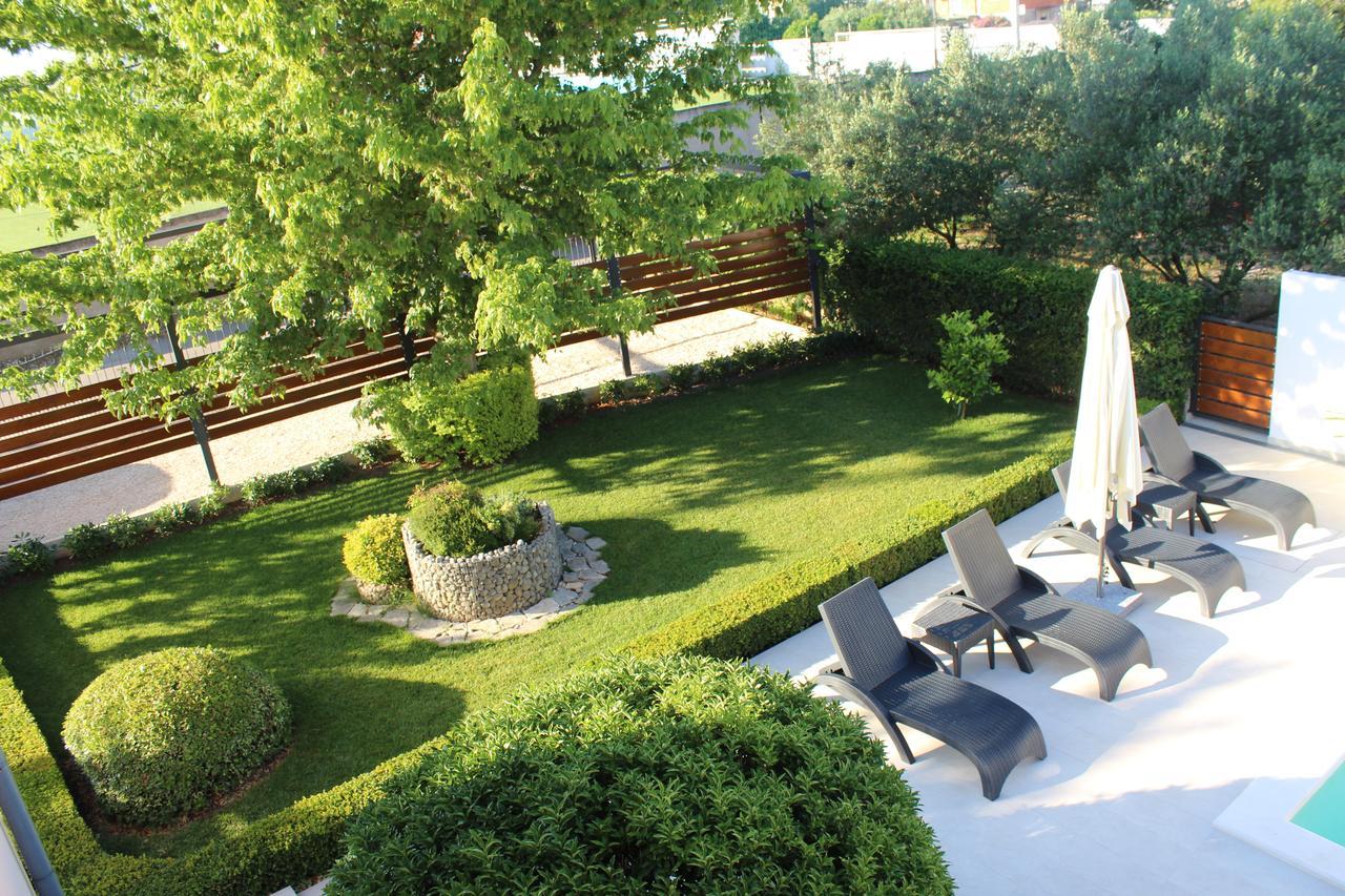 Apartments Saric Biograd Na Moru Exteriör bild